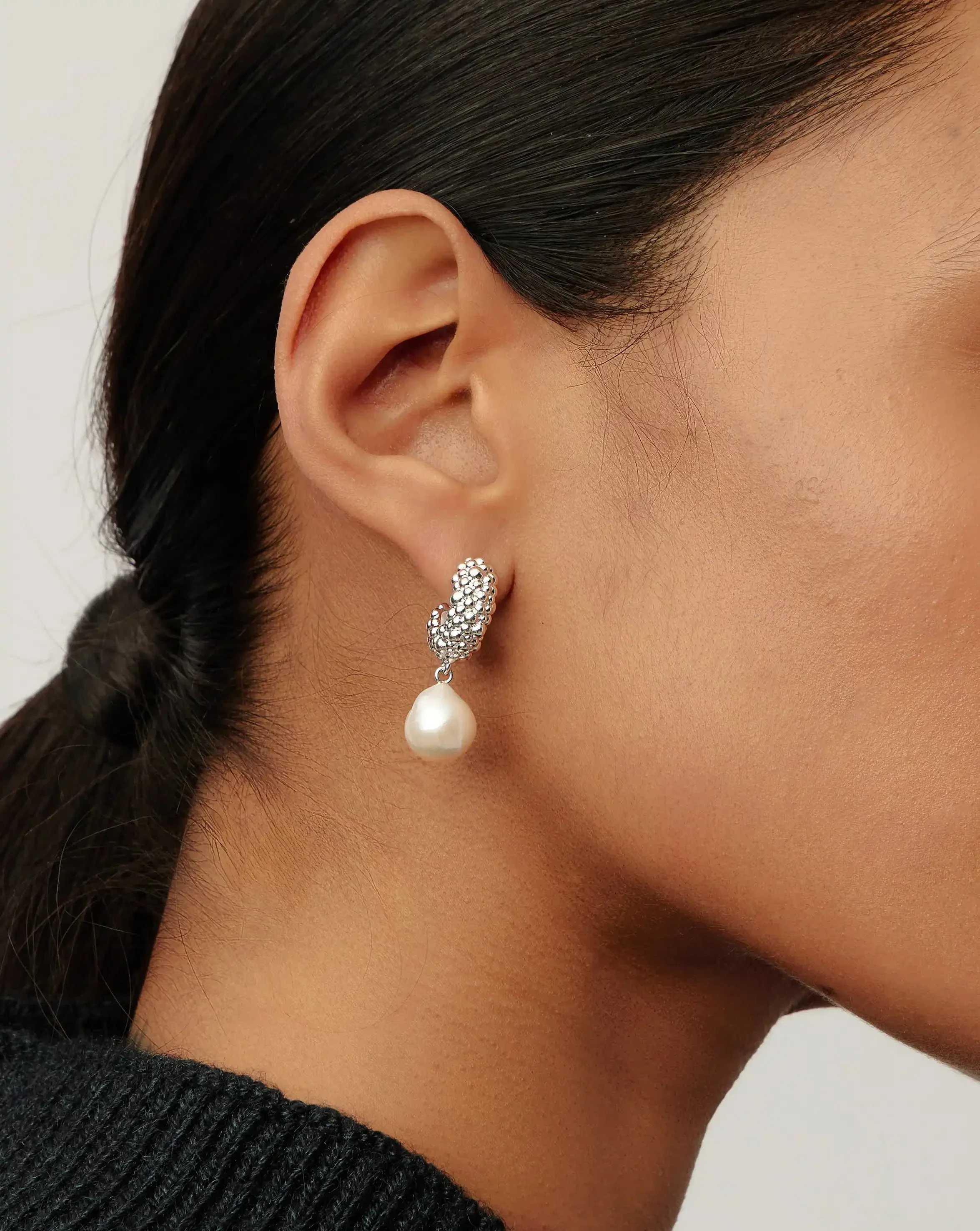 Pearl Baya Charm Hoop Earrings | Silver Plated/Pearl - Image 2
